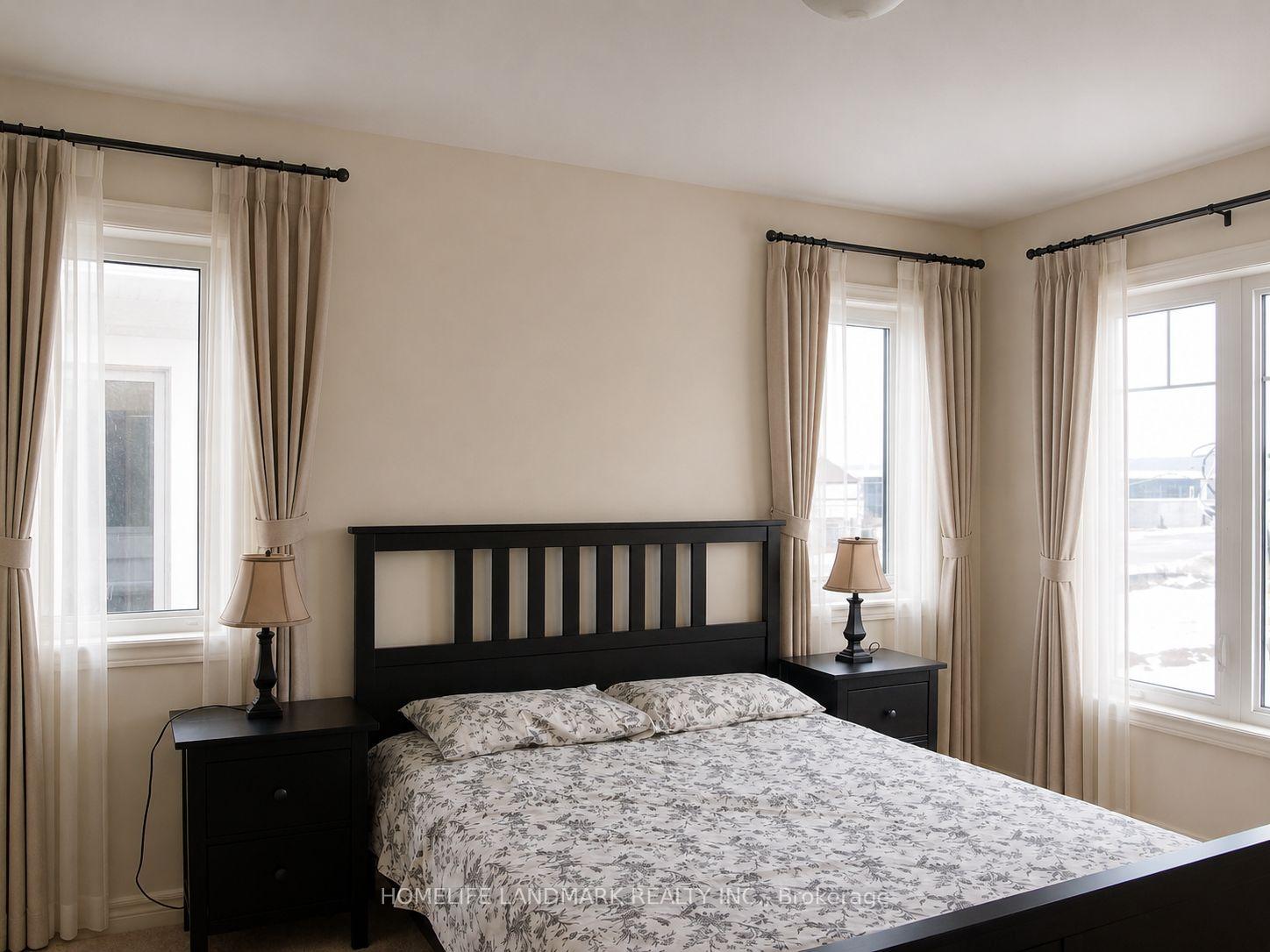 Photo 10 of 3944 Tufgar Crescent, Burlington, Alton — HOMEH