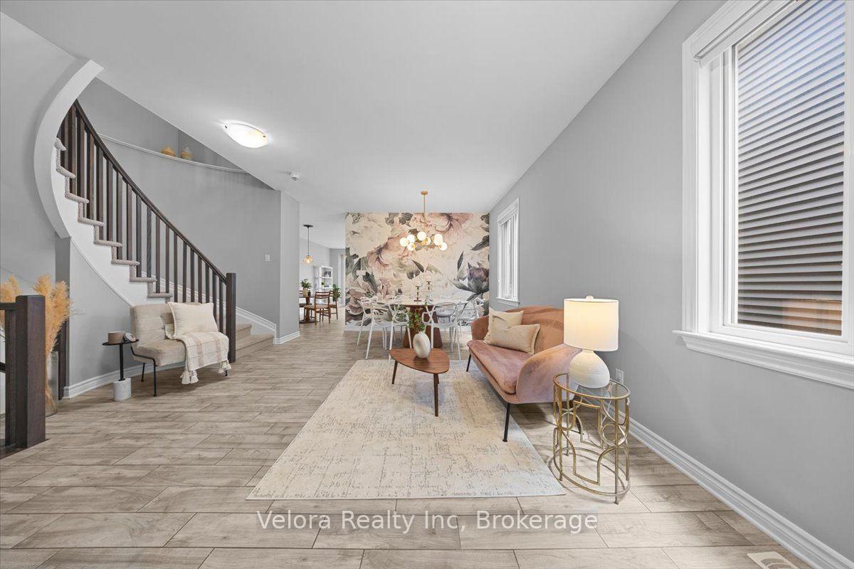 Photo 7 of 424 Warmstone Drive, Ottawa, Stittsville (North) — HOMEH