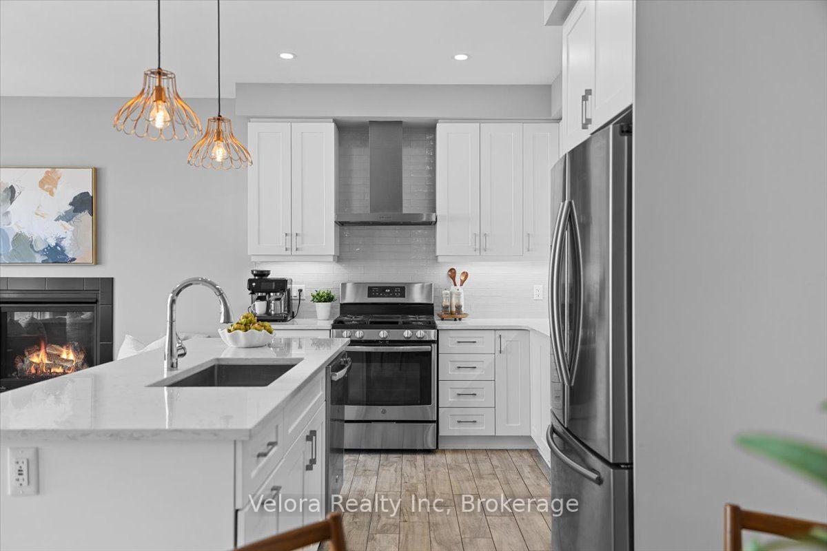 Photo 12 of 424 Warmstone Drive, Ottawa, Stittsville (North) — HOMEH