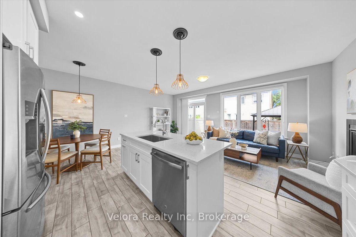 Photo 14 of 424 Warmstone Drive, Ottawa, Stittsville (North) — HOMEH