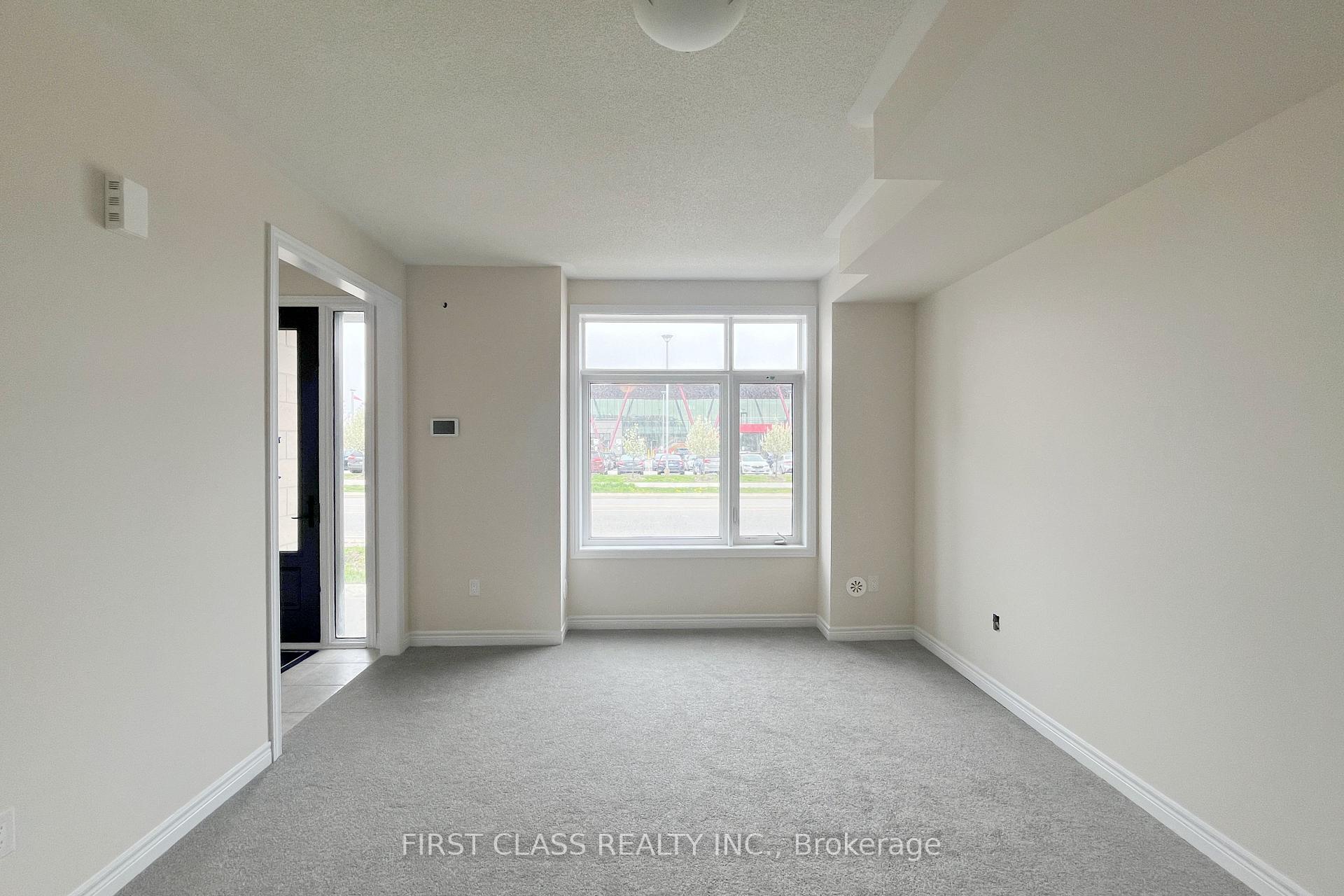 Photo 11 of 33 Mumbai Drive, Markham, Middlefield — HOMEH