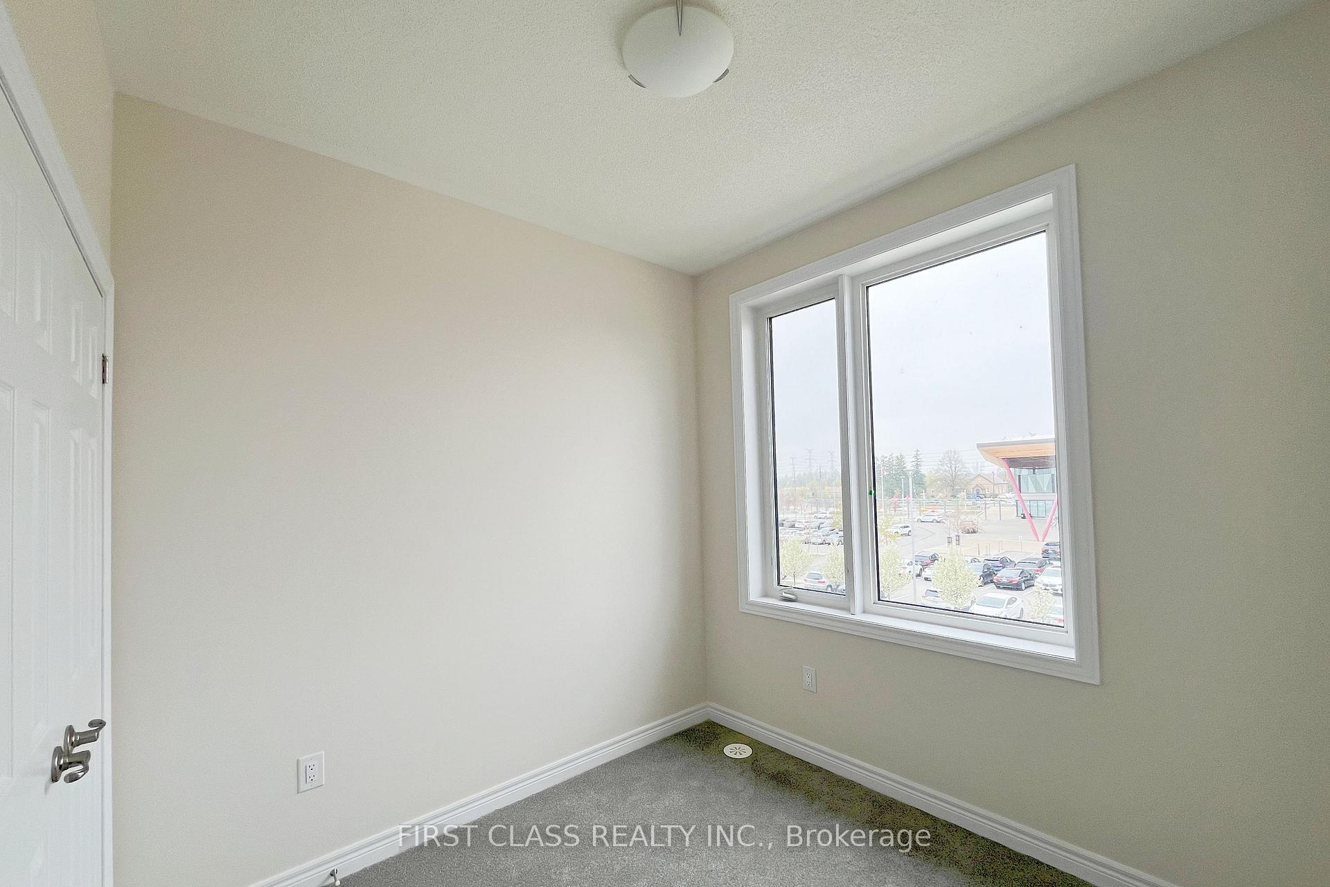 Photo 25 of 33 Mumbai Drive, Markham, Middlefield — HOMEH