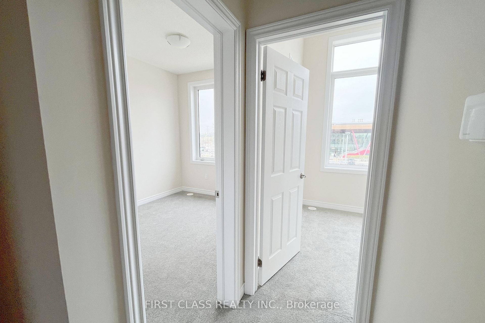 Photo 28 of 33 Mumbai Drive, Markham, Middlefield — HOMEH