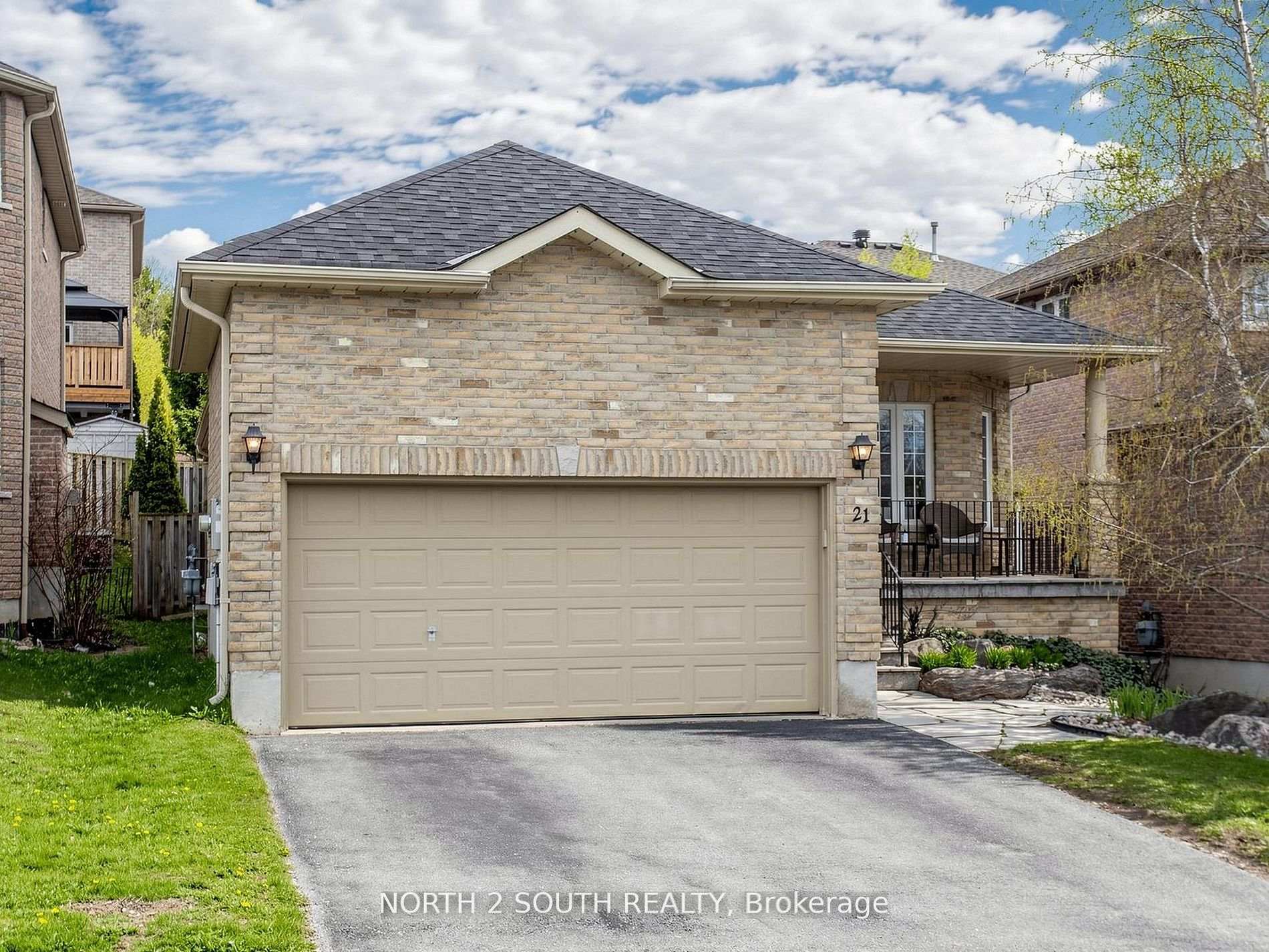 Photo 1 of 21 Black Ash Trail, Barrie, Ardagh — HOMEH