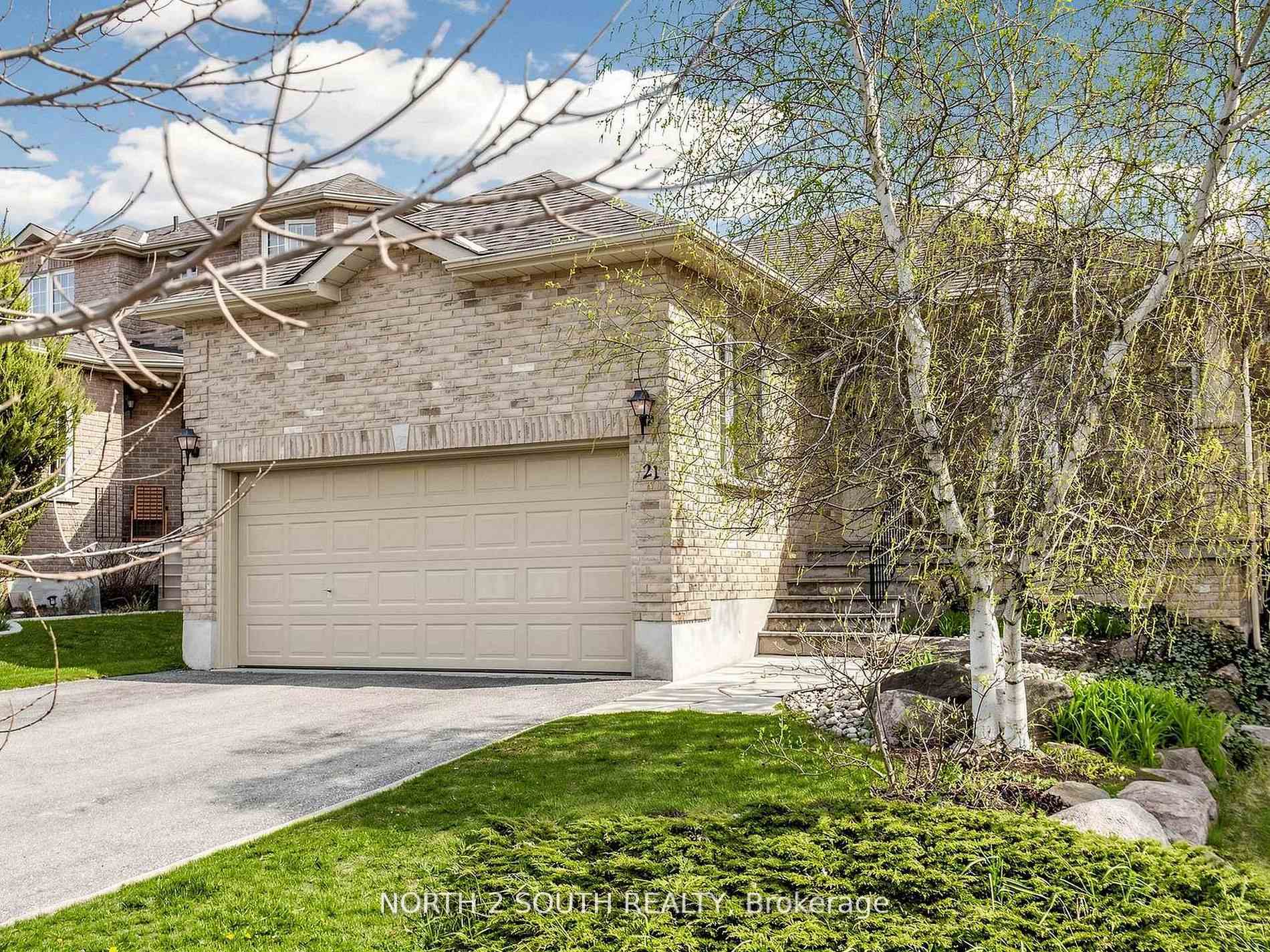 Photo 2 of 21 Black Ash Trail, Barrie, Ardagh — HOMEH