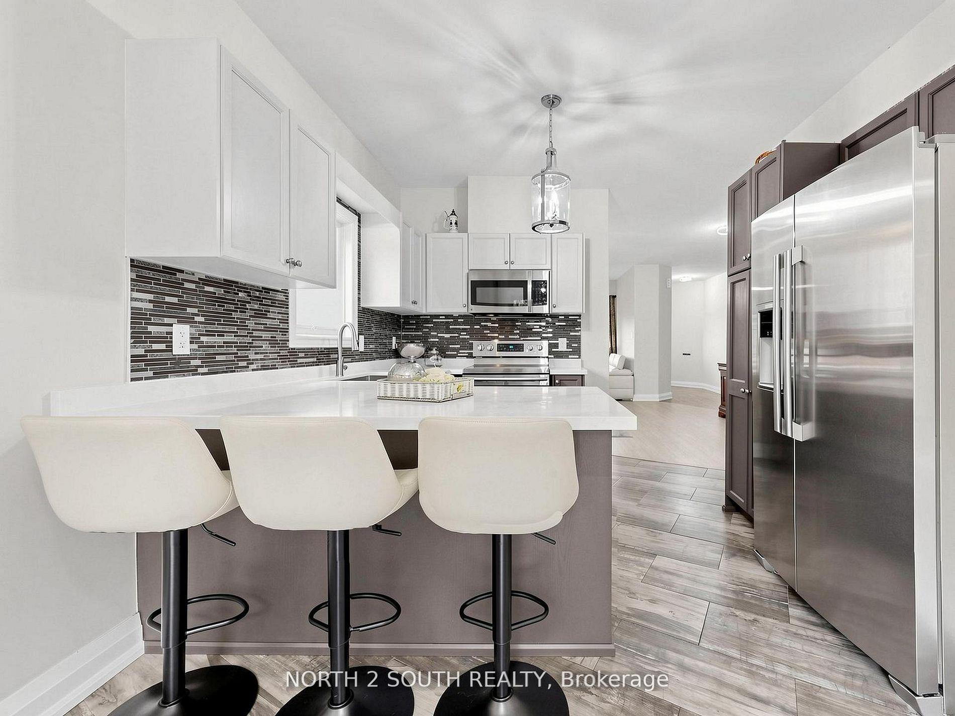 Photo 11 of 21 Black Ash Trail, Barrie, Ardagh — HOMEH