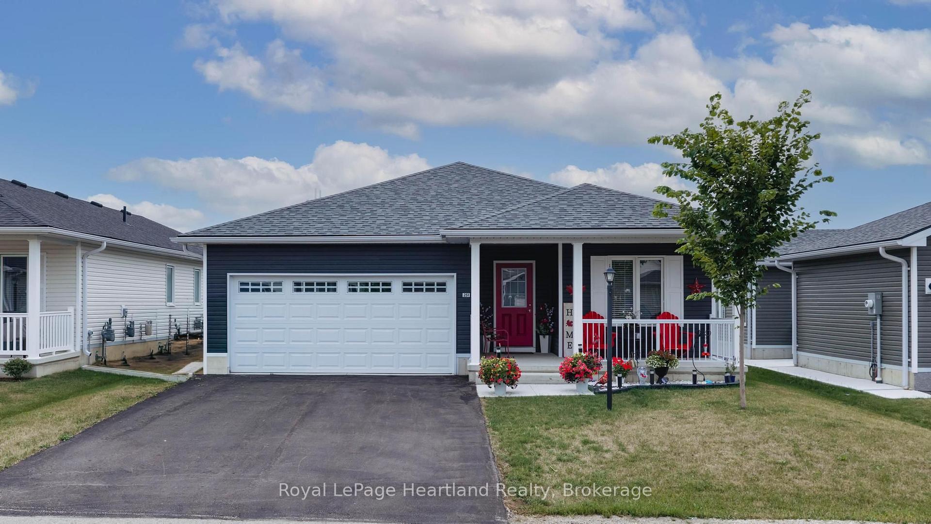 Photo of 251 Lakebreeze Drive