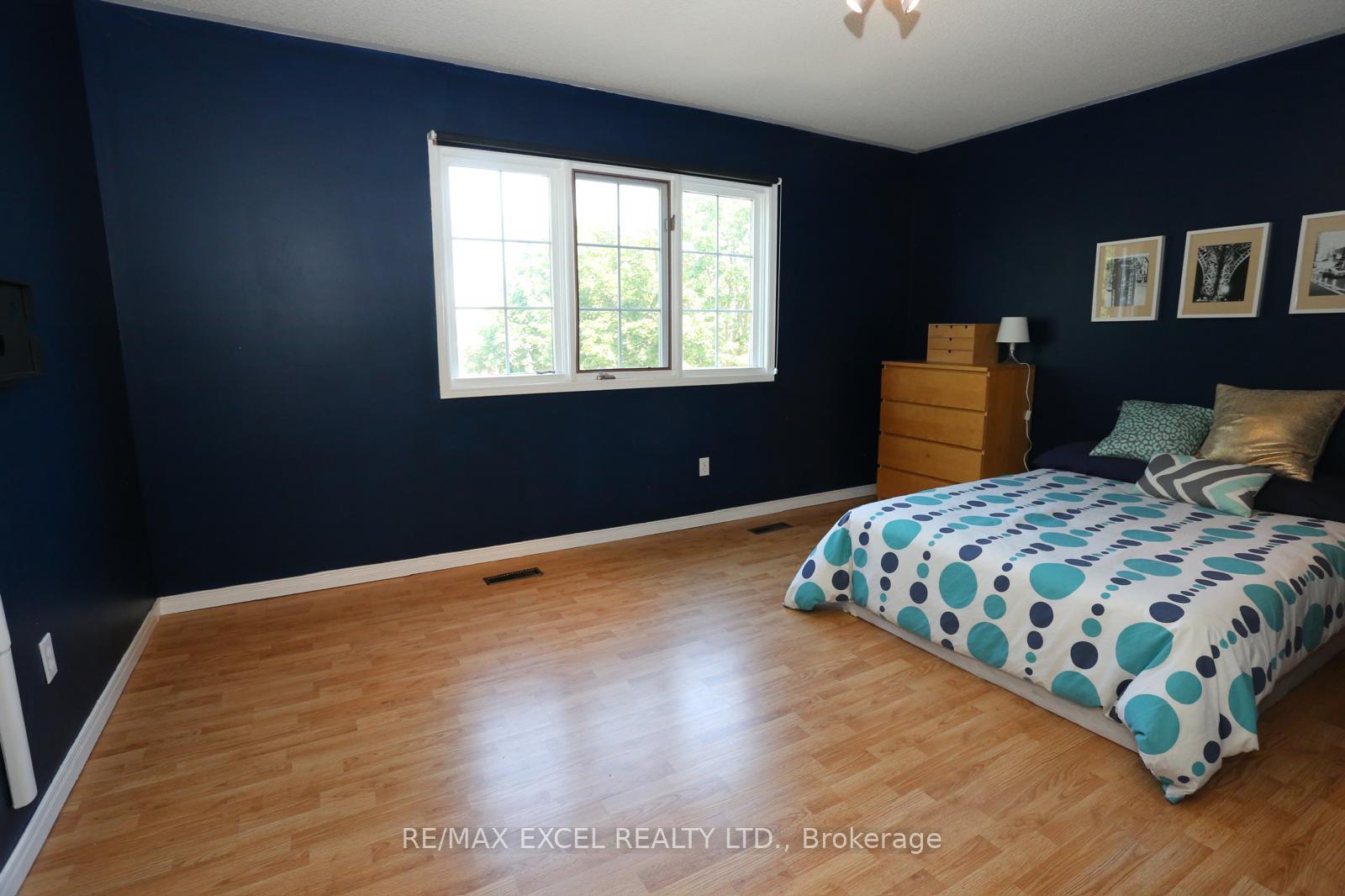 Photo 15 of 93 Olivewood Drive, Markham, Middlefield — HOMEH