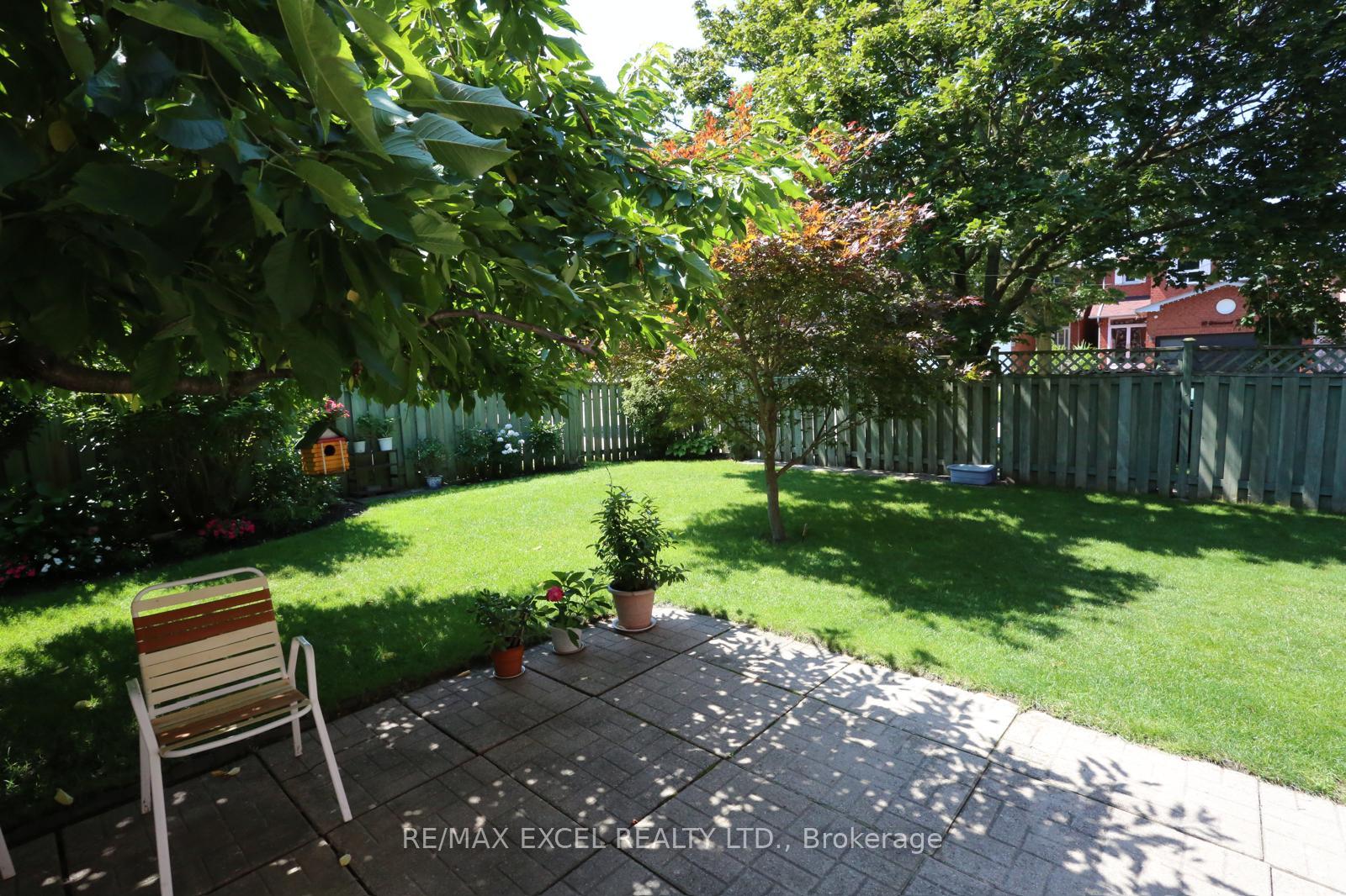 Photo 24 of 93 Olivewood Drive, Markham, Middlefield — HOMEH