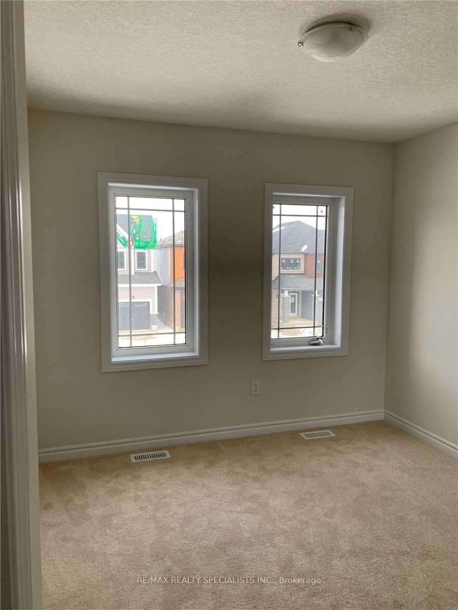 Photo 14 of 29 Gunn Avenue, Brantford, Empire — HOMEH