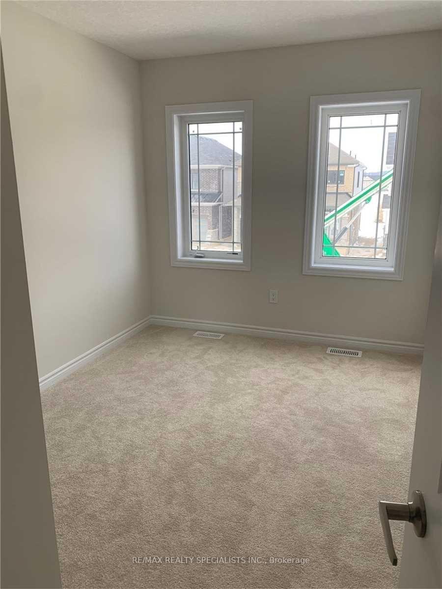 Photo 15 of 29 Gunn Avenue, Brantford, Empire — HOMEH