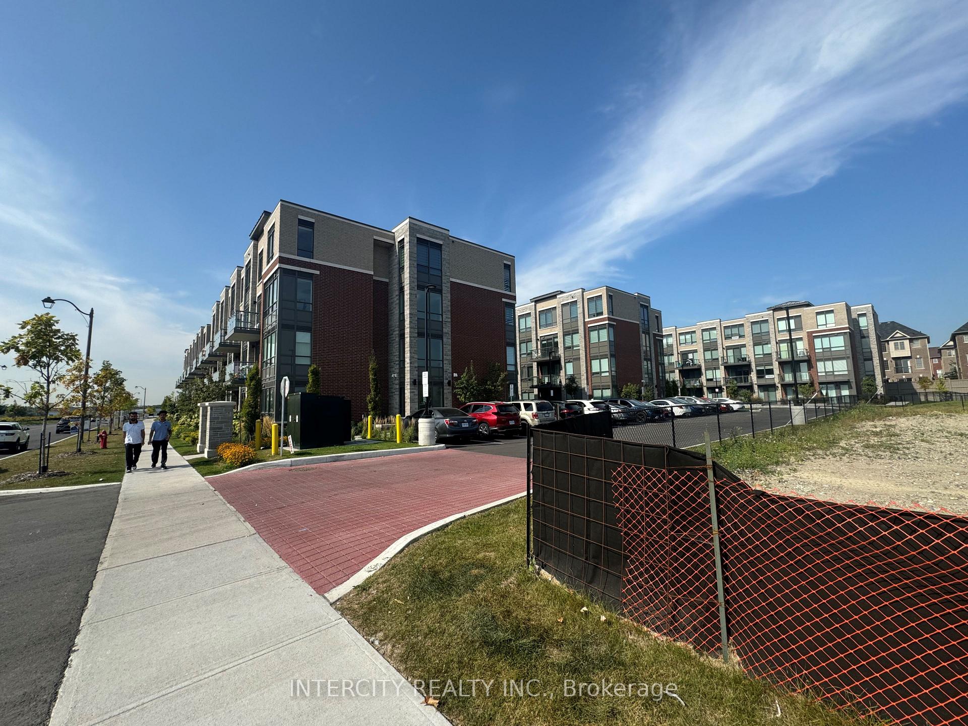 Photo 2 of Unit 138, 85 Attmar Drive, Brampton, Bram East — HOMEH