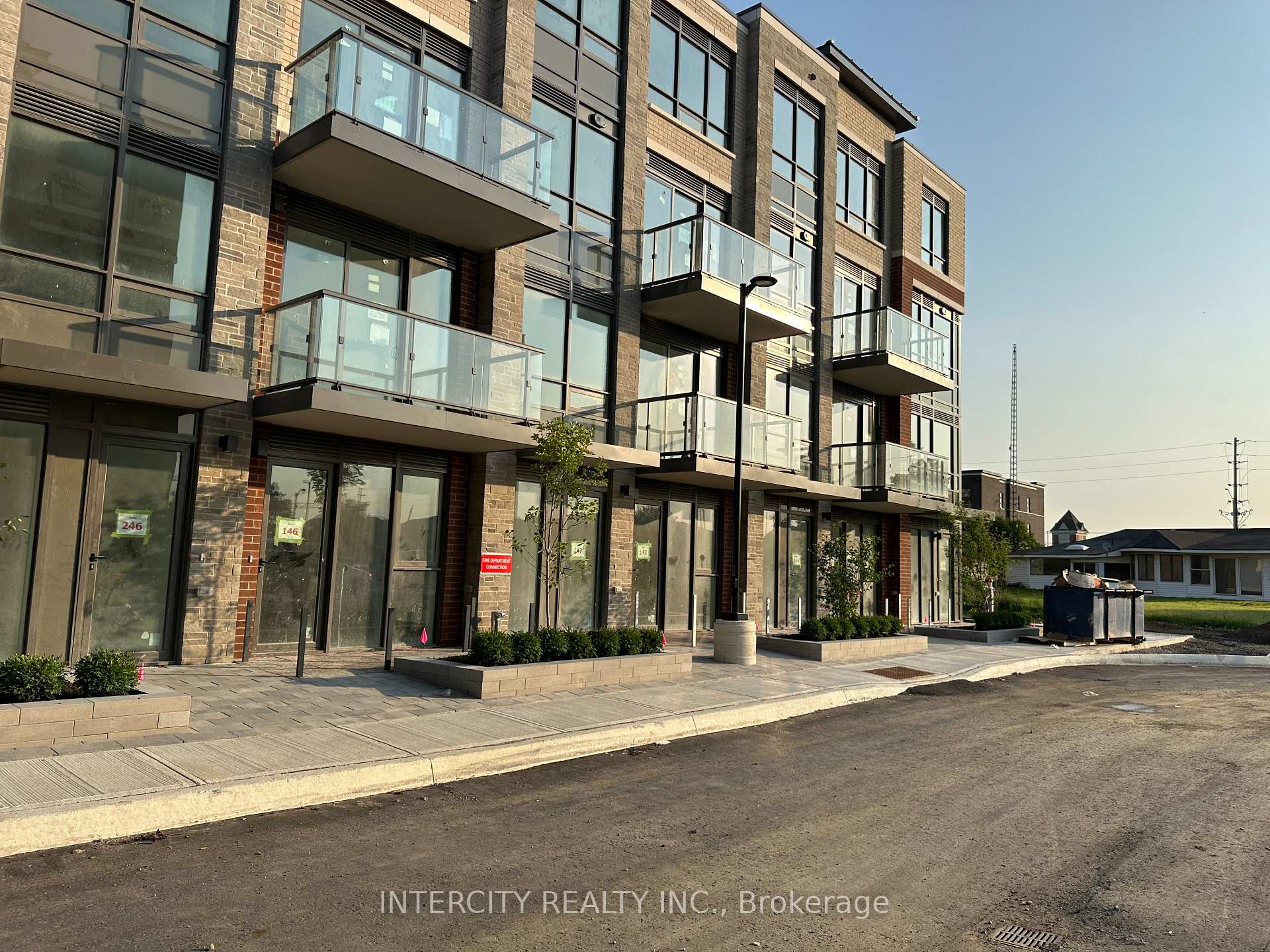 Photo 4 of Unit 138, 85 Attmar Drive, Brampton, Bram East — HOMEH