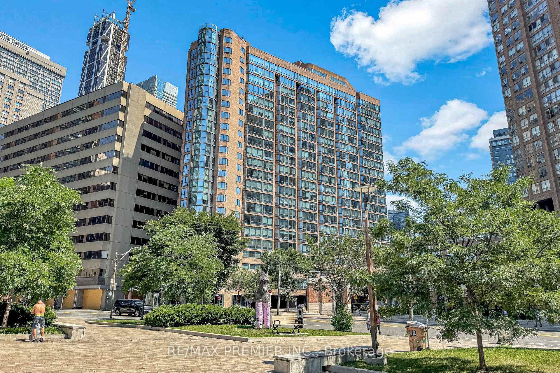 Front of Unit 1804, 1055 Bay Street