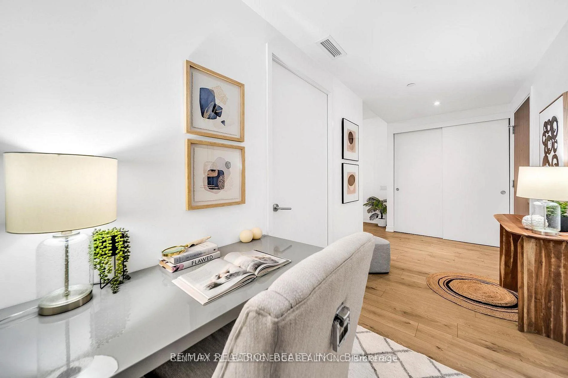 Photo 11 of Unit 603, 161 Roehampton Avenue, Toronto, Mount Pleasant West — HOMEH