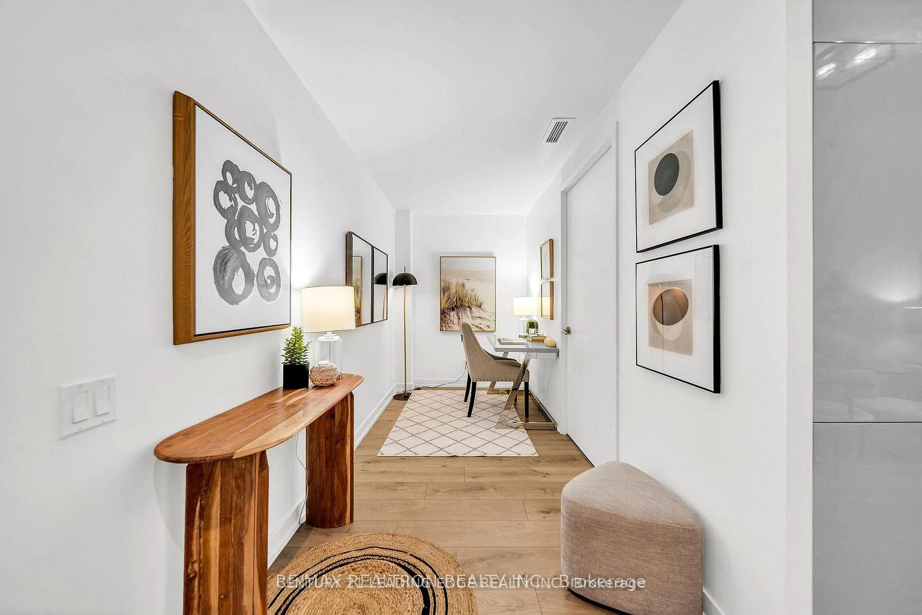 Photo 13 of Unit 603, 161 Roehampton Avenue, Toronto, Mount Pleasant West — HOMEH
