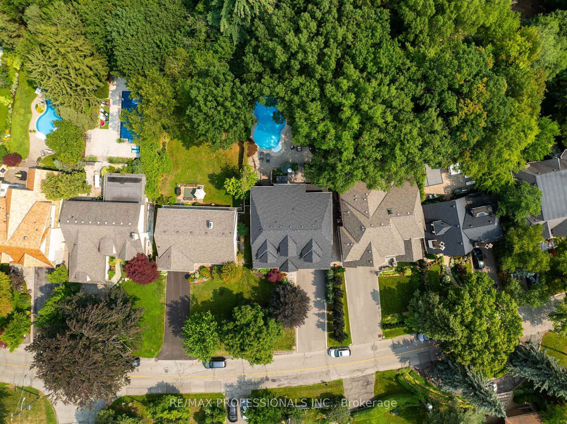 Photo 4 of 83 Wimbleton Road, Etobicoke, Edenbridge-Humber Valley — HOMEH