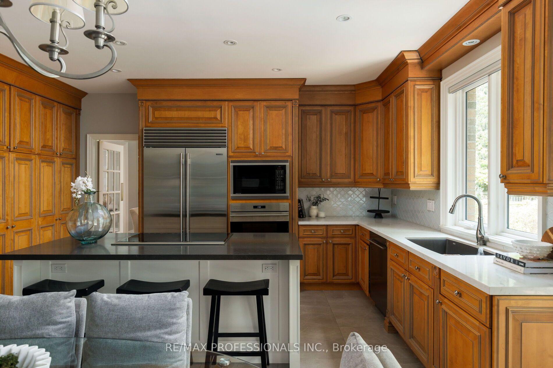 Photo 16 of 83 Wimbleton Road, Etobicoke, Edenbridge-Humber Valley — HOMEH