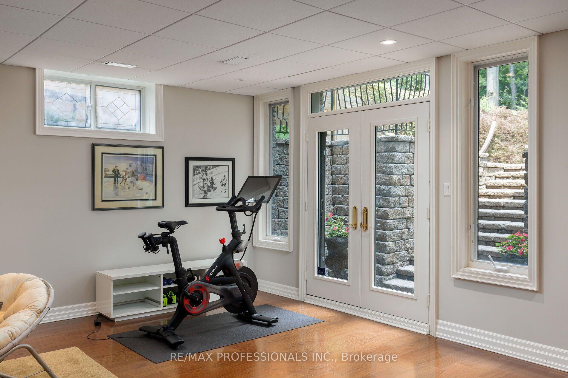 Photo 43 of 83 Wimbleton Road, Etobicoke, Edenbridge-Humber Valley — HOMEH