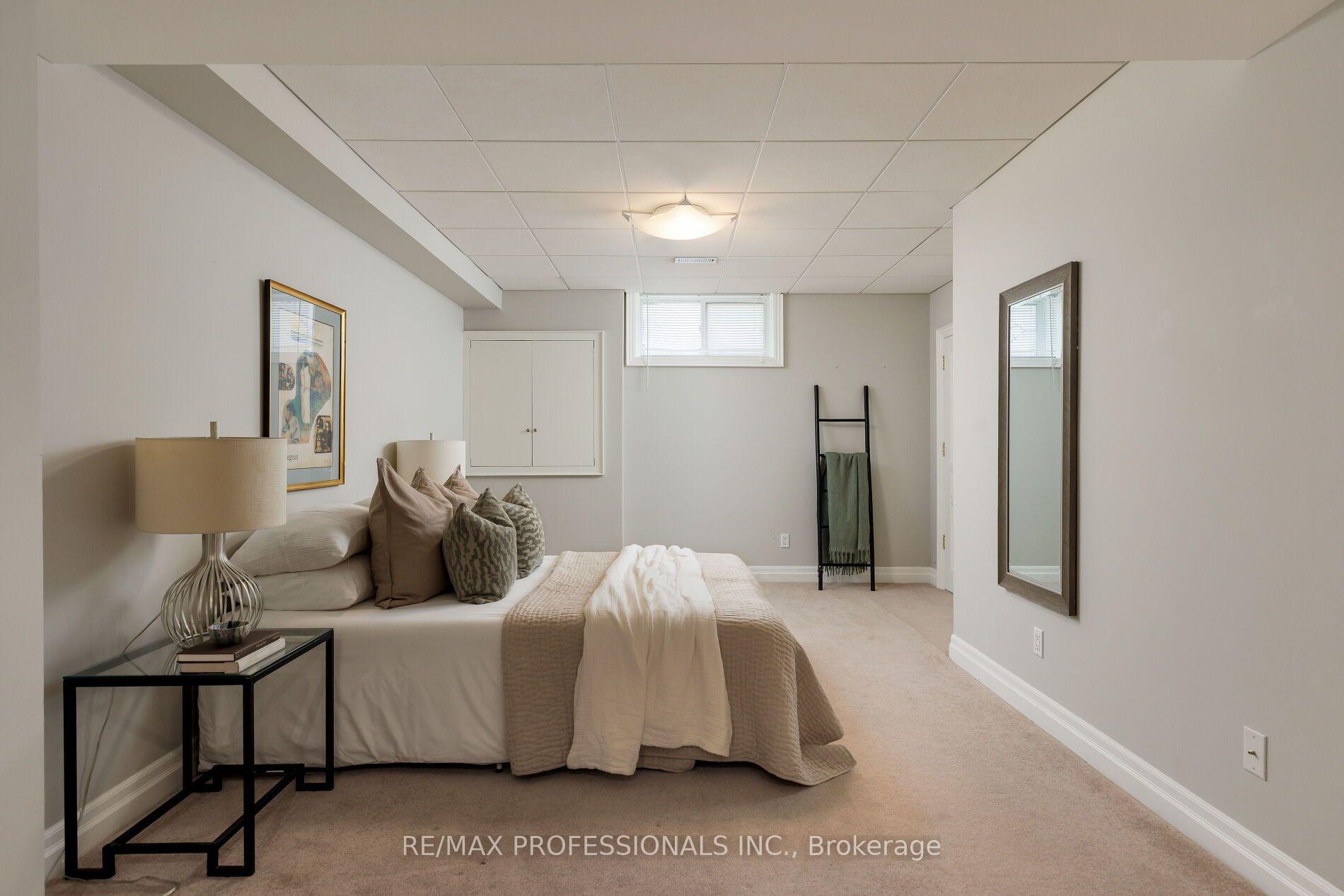 Photo 48 of 83 Wimbleton Road, Etobicoke, Edenbridge-Humber Valley — HOMEH