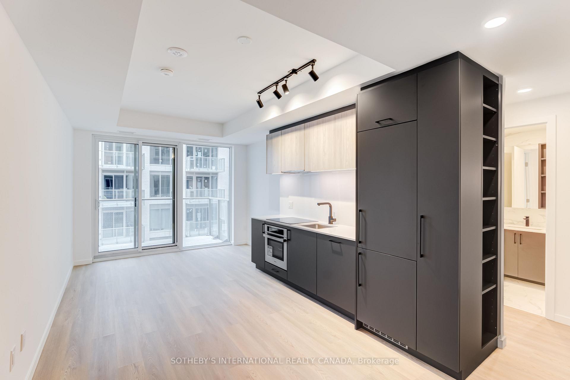 Photo 7 of Unit 429, 689 The Queensway, Etobicoke, Stonegate-Queensway — HOMEH