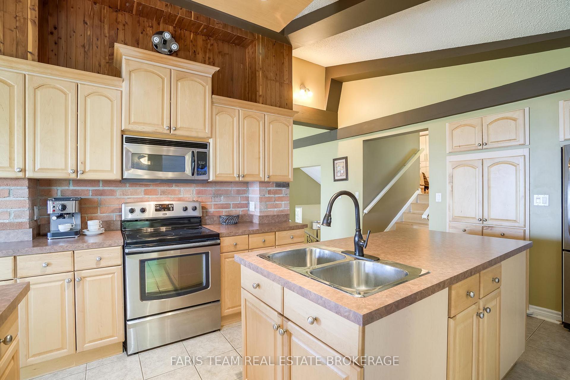 Photo 13 of 1787 Champlain Road, Tiny, Rural Tiny — HOMEH