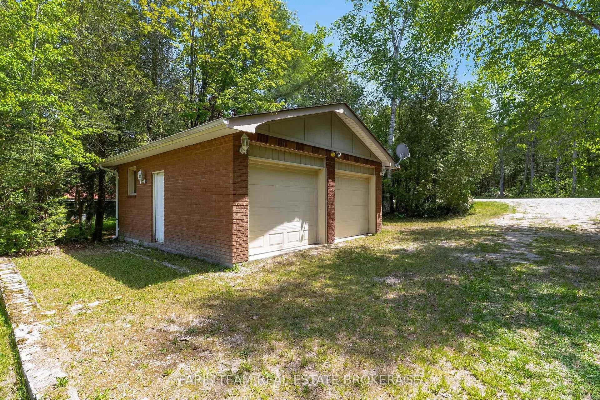 Photo 76 of 1787 Champlain Road, Tiny, Rural Tiny — HOMEH
