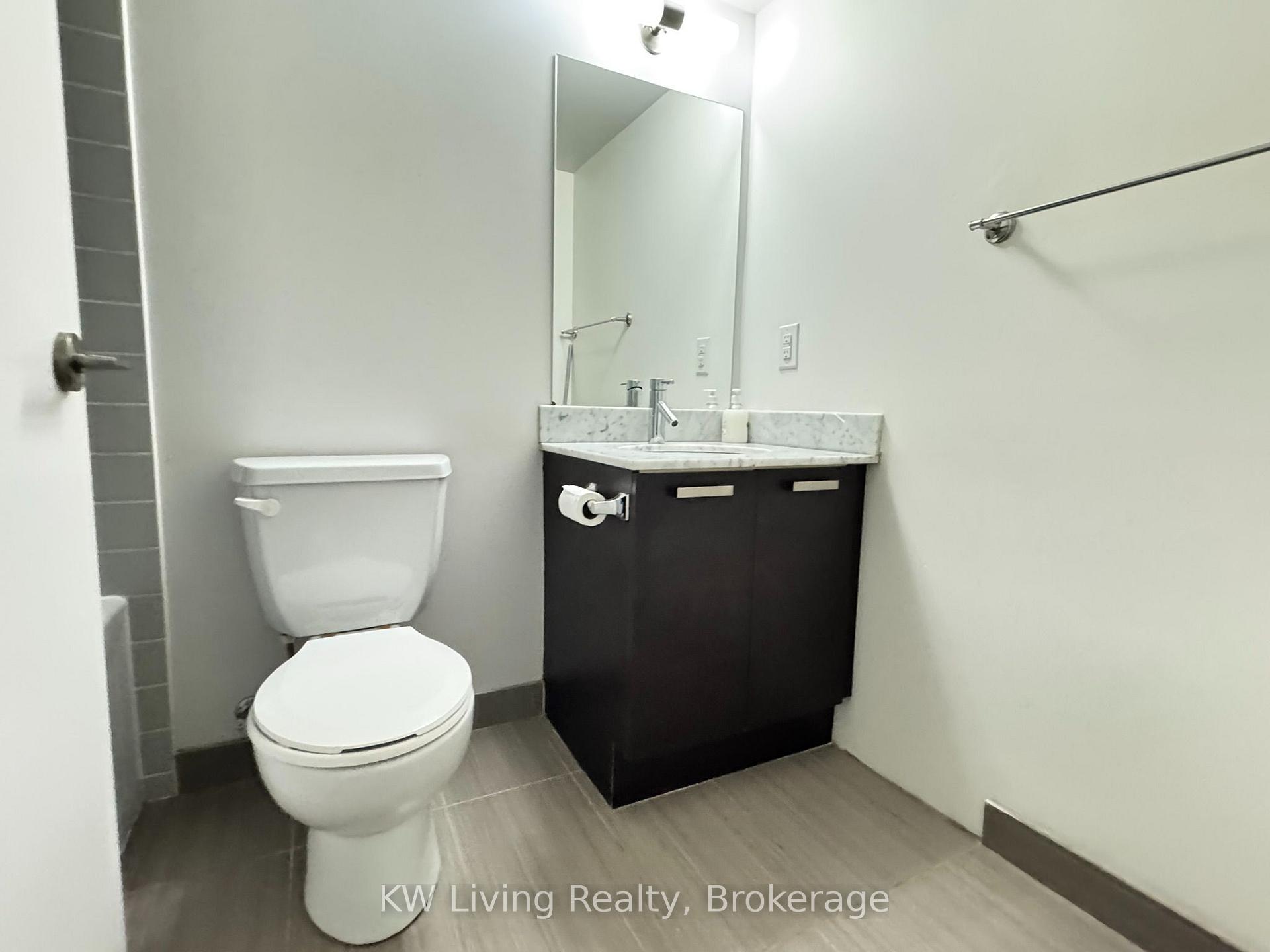 Photo 6 of Unit 1011E, 36 Lisgar Street, Toronto, Little Portugal — HOMEH
