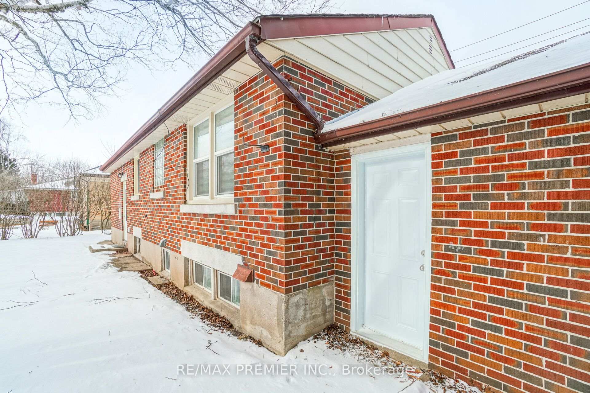 Photo 9 of Unit Main FL, 8 Marlborough Road, Guelph, General Hospital — HOMEH