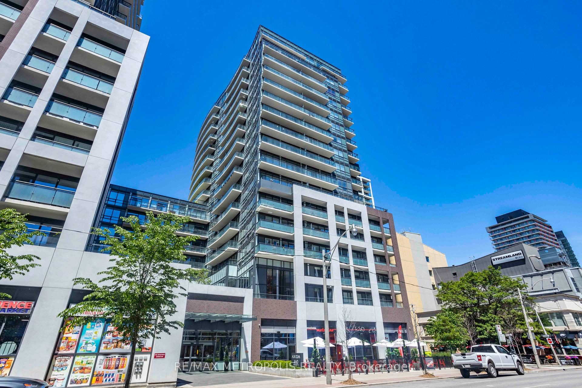 Photo of Unit 520, 460 Adelaide Street E