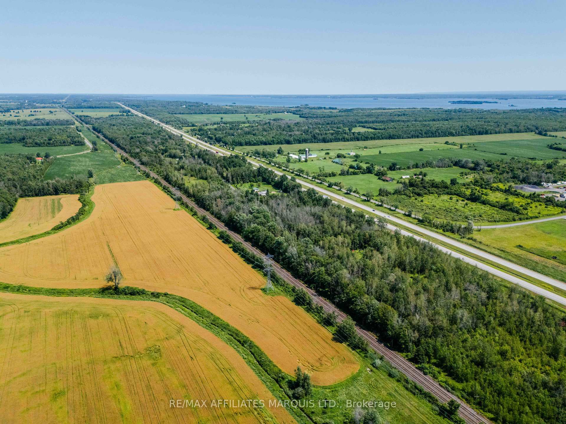 Photo 4 of 19519 Lapierre Road, South Glengarry, South Glengarry (Charlottenburgh) Twp — HOMEH