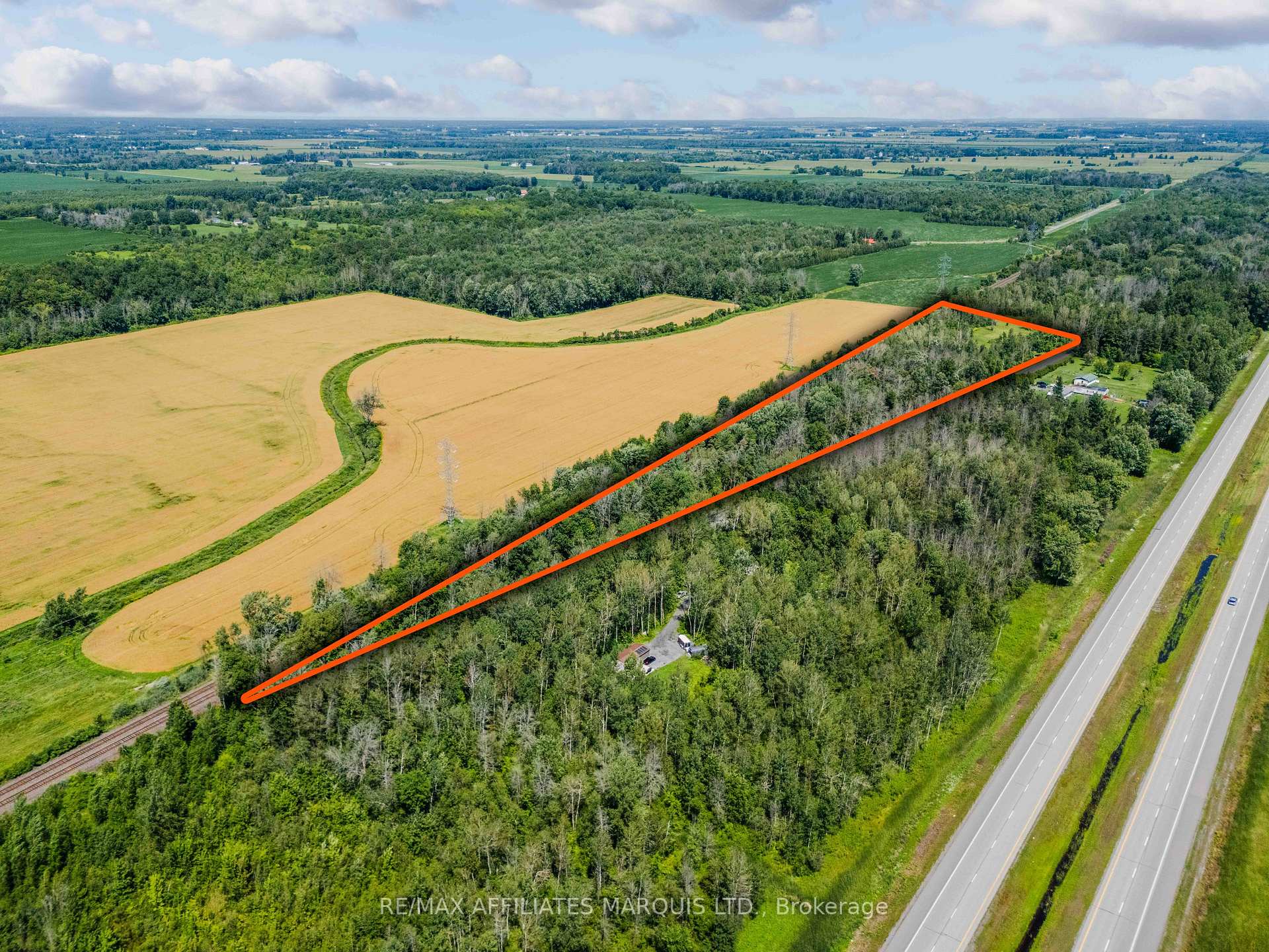 Photo 6 of 19519 Lapierre Road, South Glengarry, South Glengarry (Charlottenburgh) Twp — HOMEH