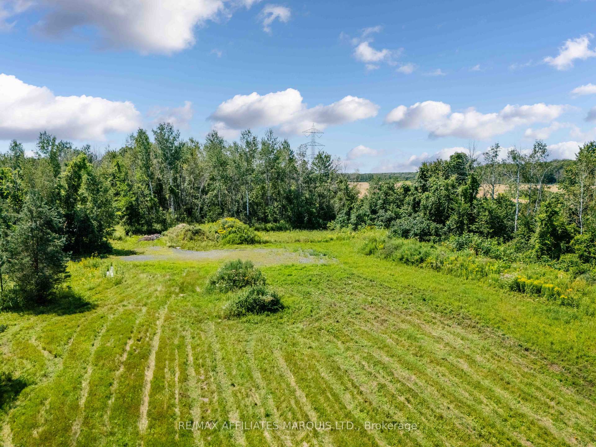 Photo 12 of 19519 Lapierre Road, South Glengarry, South Glengarry (Charlottenburgh) Twp — HOMEH