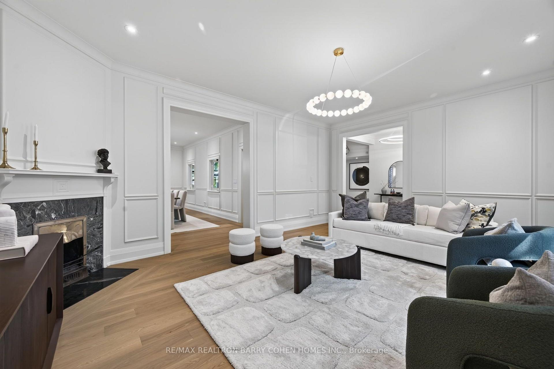 Photo 3 of 23 South Drive, Toronto, Rosedale-Moore Park — HOMEH