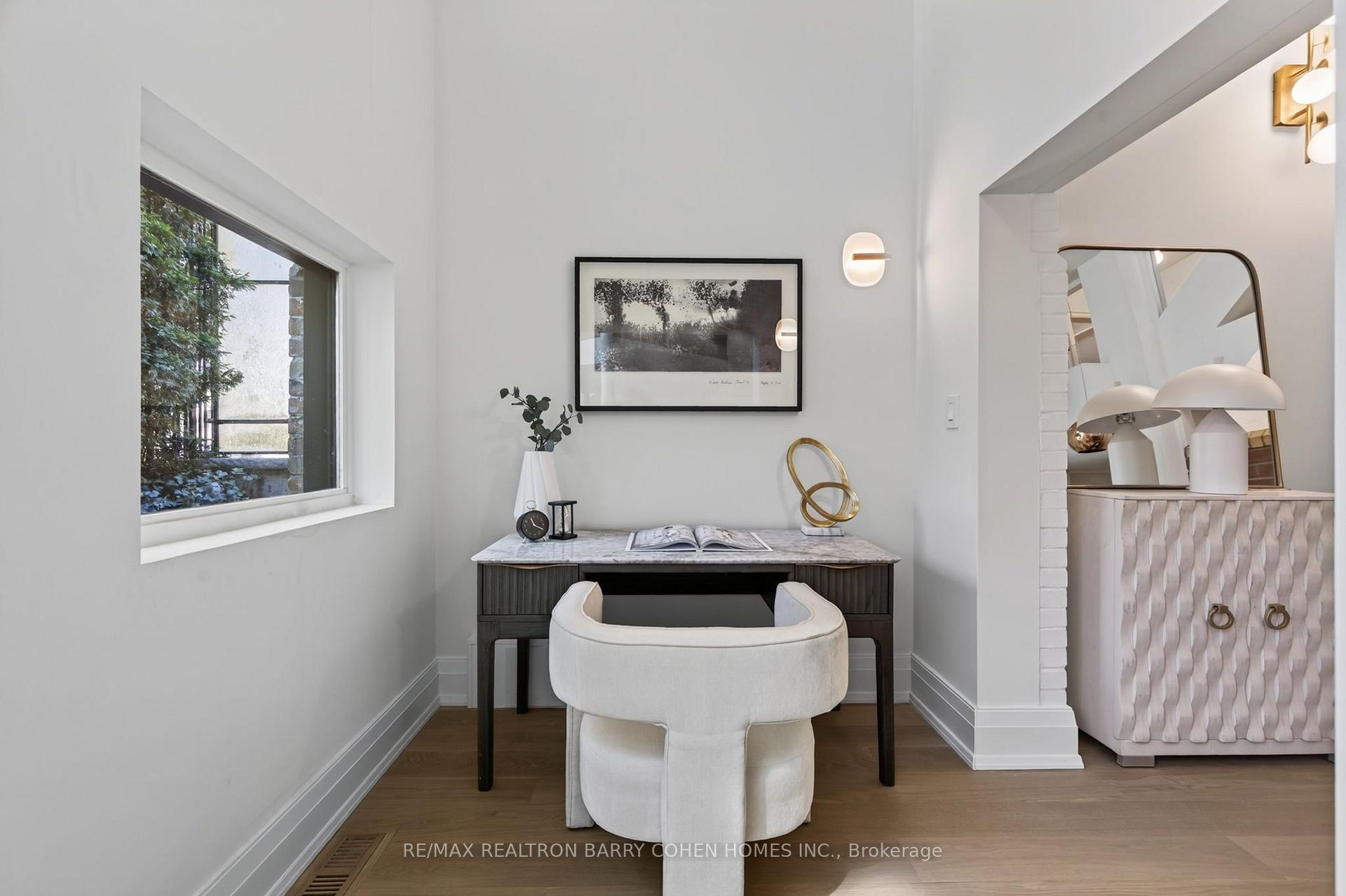 Photo 15 of 23 South Drive, Toronto, Rosedale-Moore Park — HOMEH