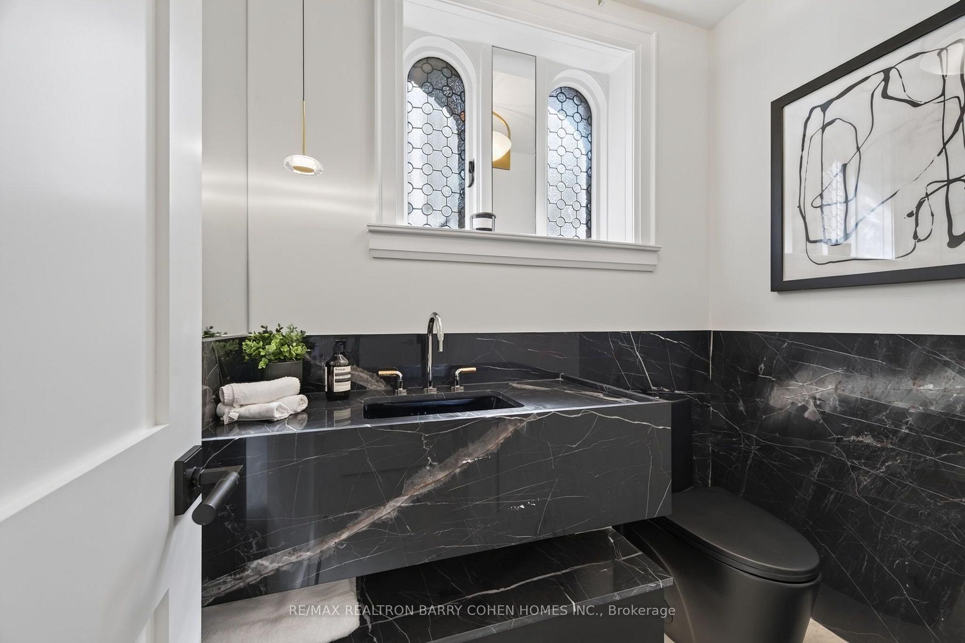 Photo 16 of 23 South Drive, Toronto, Rosedale-Moore Park — HOMEH