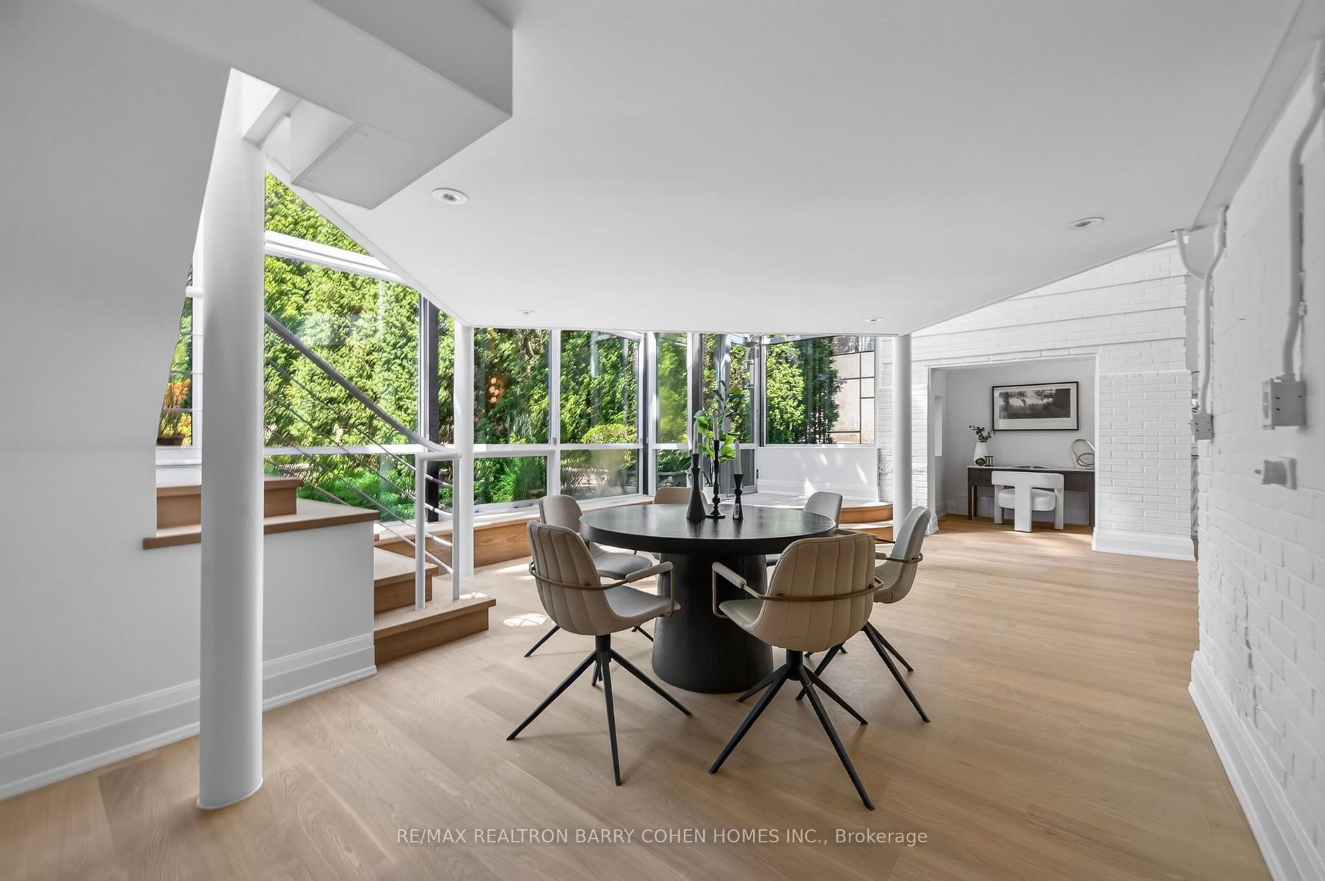 Photo 18 of 23 South Drive, Toronto, Rosedale-Moore Park — HOMEH