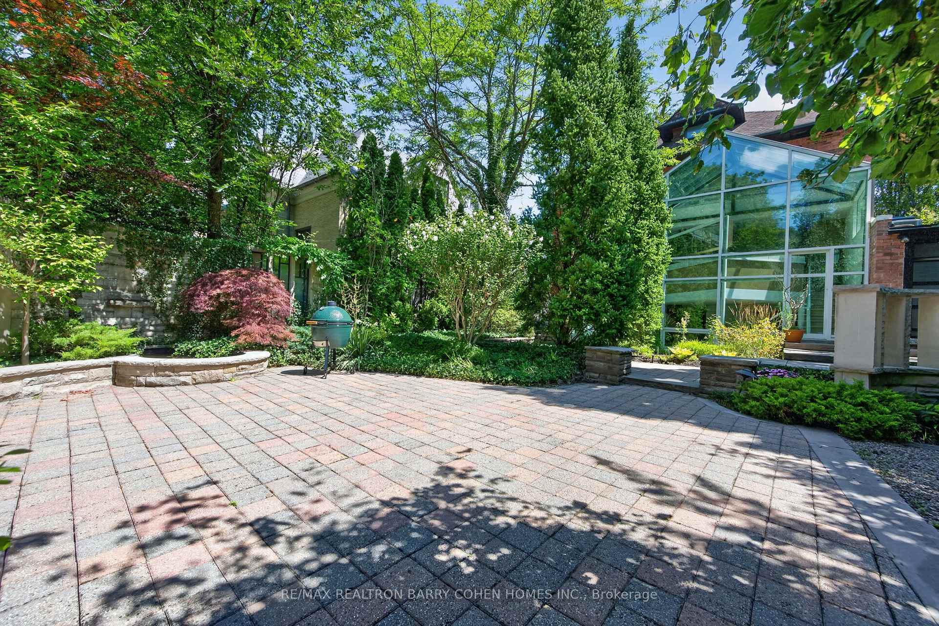 Photo 35 of 23 South Drive, Toronto, Rosedale-Moore Park — HOMEH