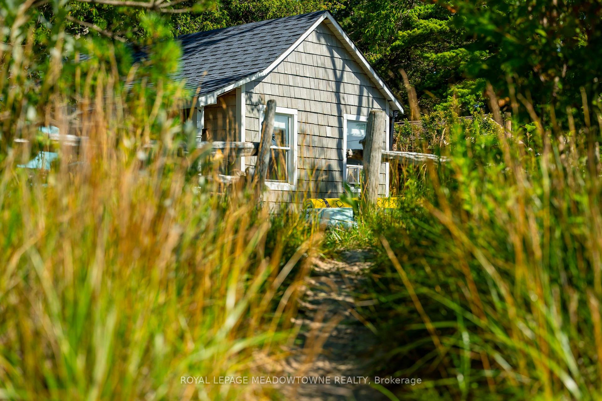 Photo of 105 5TH Avenue S