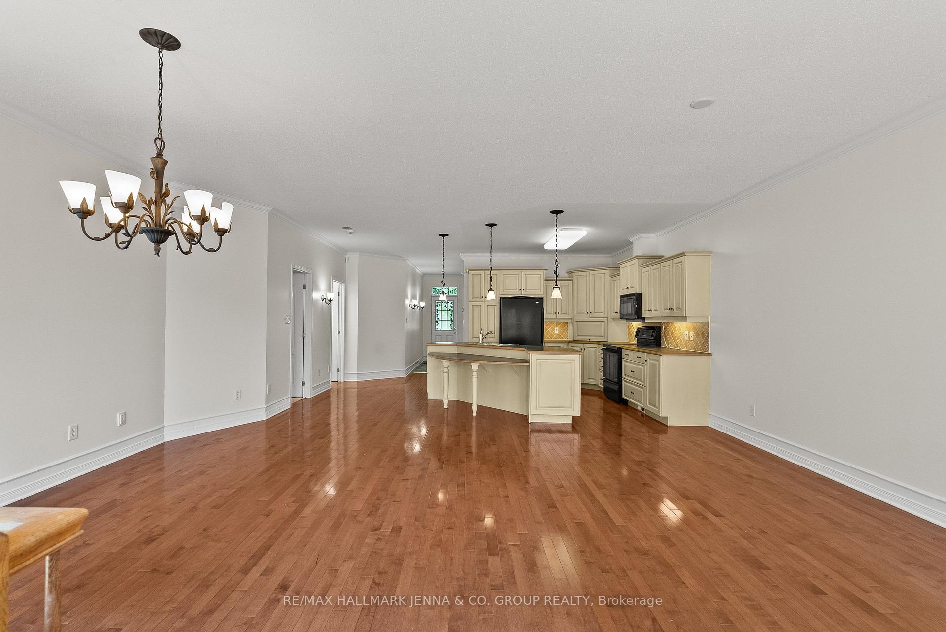 Photo 12 of 110 Heathercrest Private, Ottawa, Barrhaven - Stonebridge — HOMEH