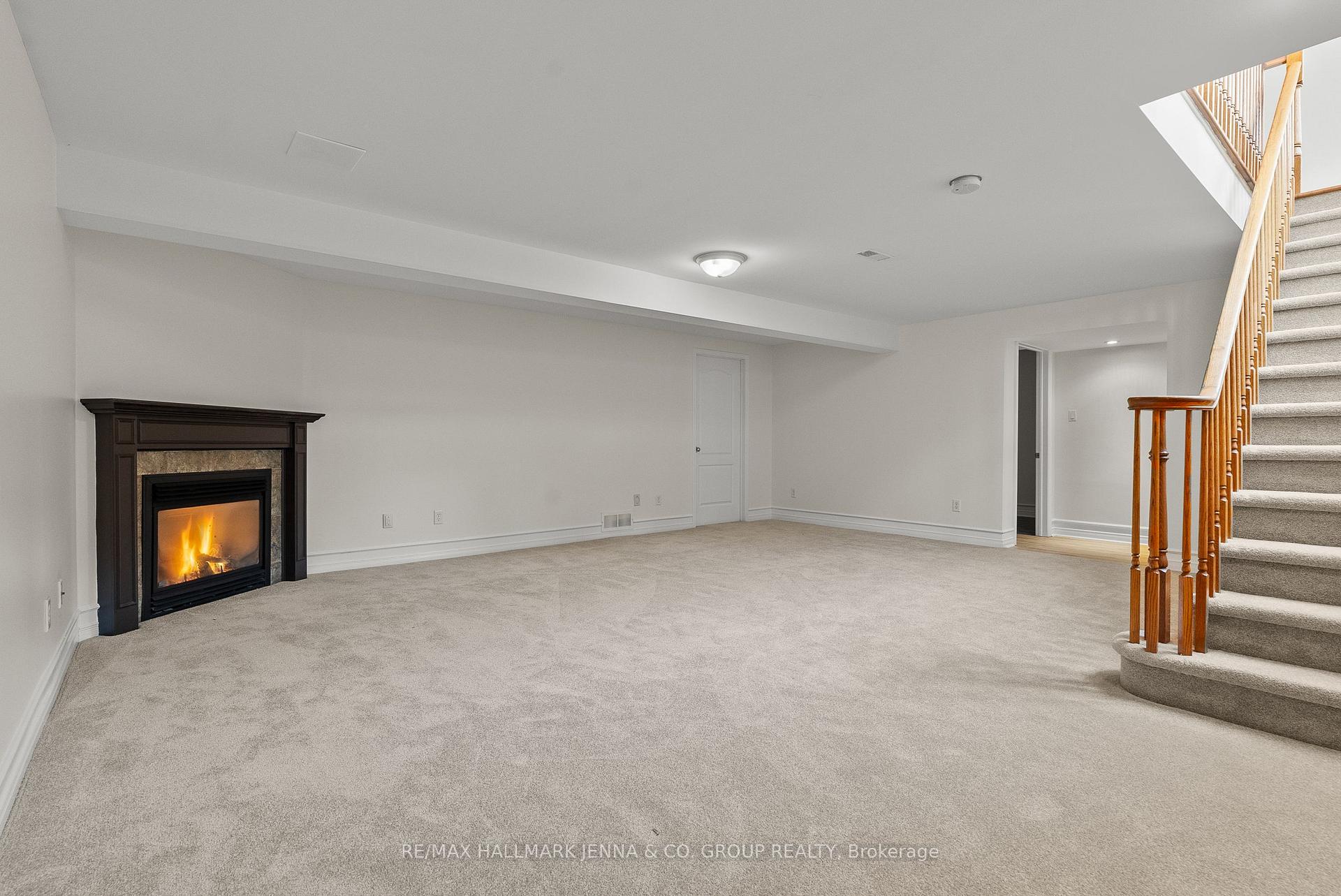 Photo 20 of 110 Heathercrest Private, Ottawa, Barrhaven - Stonebridge — HOMEH