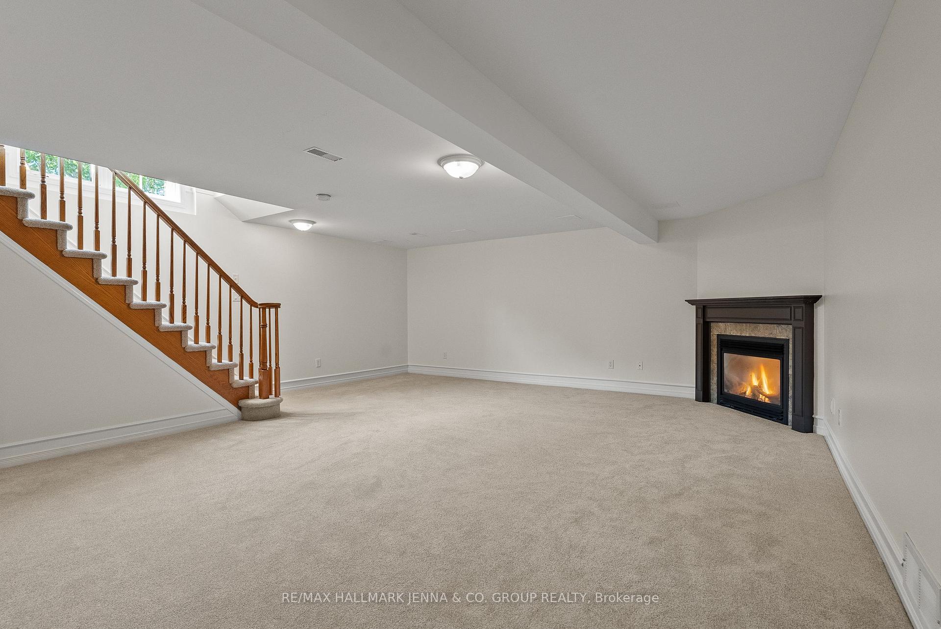 Photo 21 of 110 Heathercrest Private, Ottawa, Barrhaven - Stonebridge — HOMEH