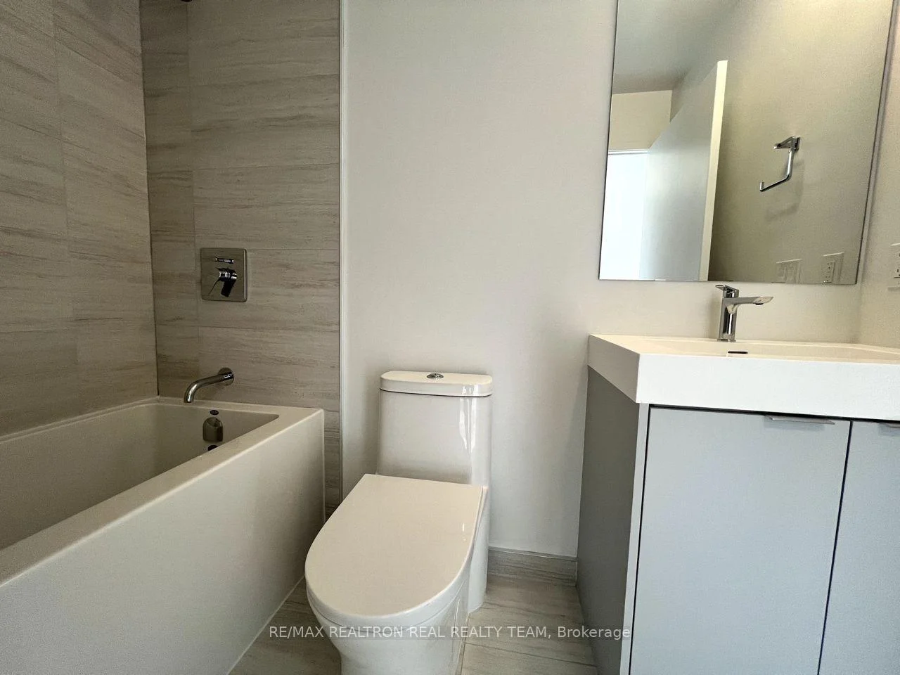 Photo 11 of Unit 1212, 10 Abeja Street, Vaughan, Concord — HOMEH