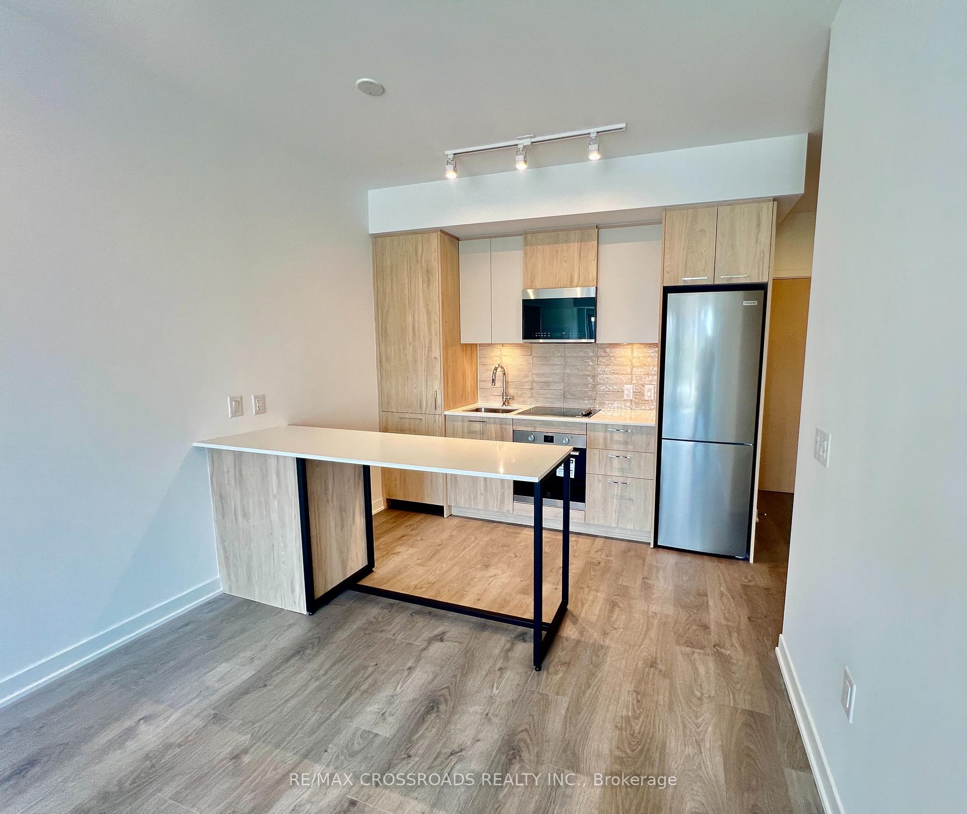 Photo 3 of Unit 523, 10 Oak Street, Toronto, Regent Park — HOMEH