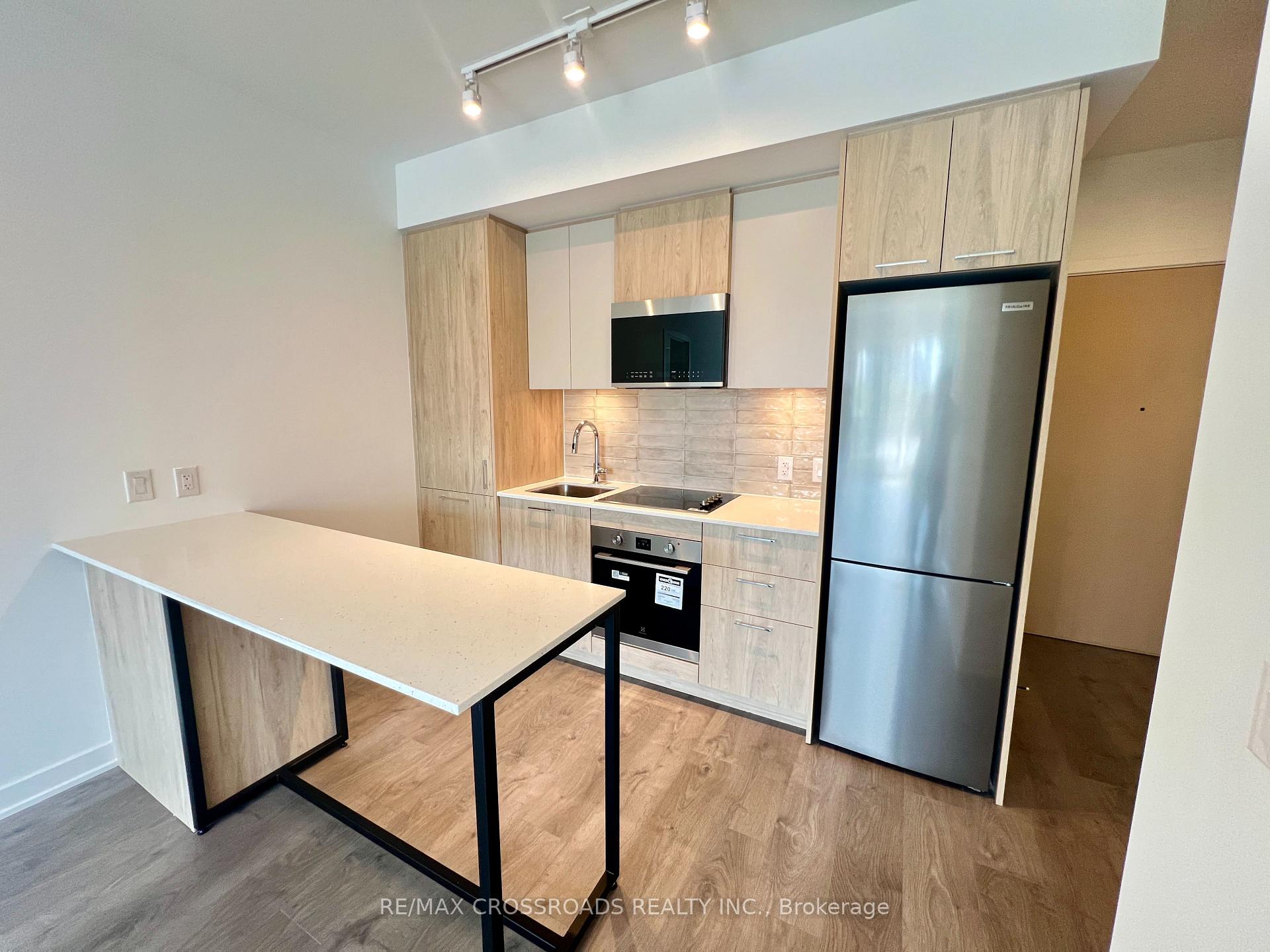 Photo 6 of Unit 523, 10 Oak Street, Toronto, Regent Park — HOMEH