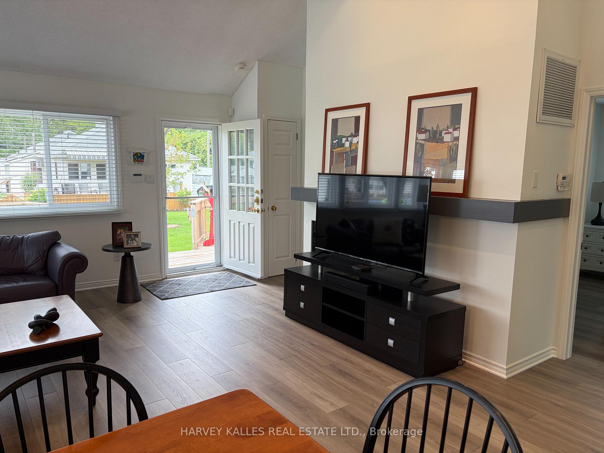 Photo 17 of Unit 9, 1139 Claver Avenue, Innisfil, Rural Innisfil — HOMEH