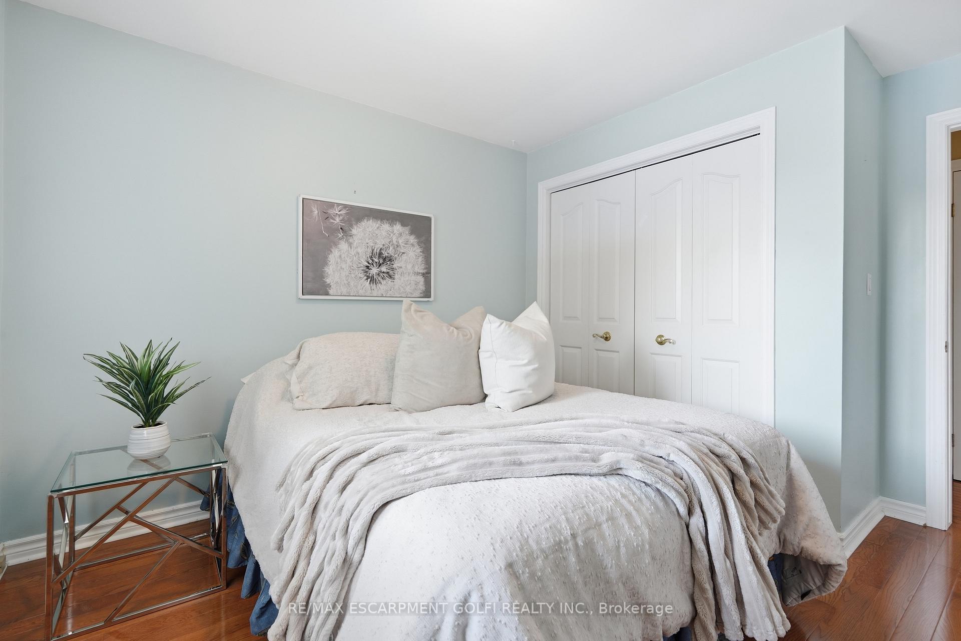 Photo 15 of 177 Northwood Drive, Welland, N. Welland — HOMEH