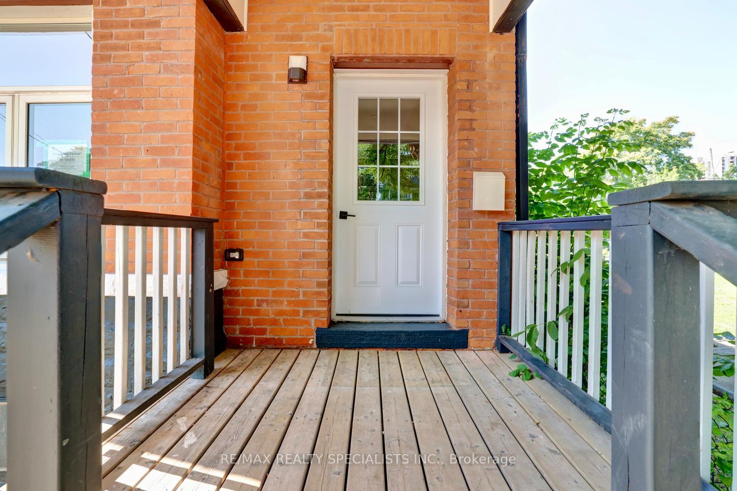 Photo 3 of 40 Century Street, Hamilton, Landsdale — HOMEH