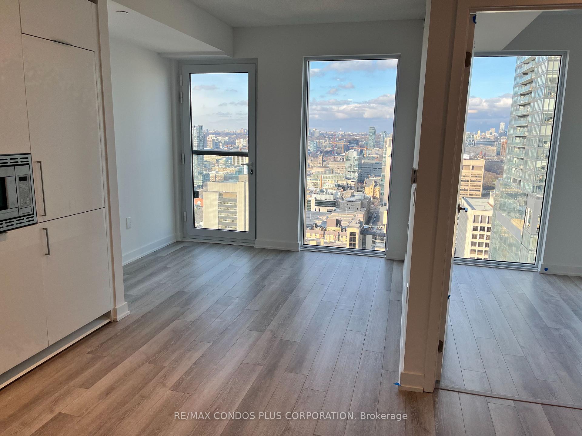 Photo 6 of Unit 3302, 238 Simcoe Street, Toronto, Kensington-Chinatown — HOMEH