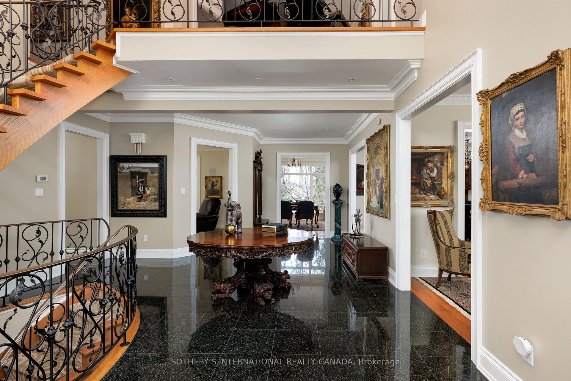 Photo 7 of 23 Edenbrook Hill, Etobicoke, Edenbridge-Humber Valley — HOMEH